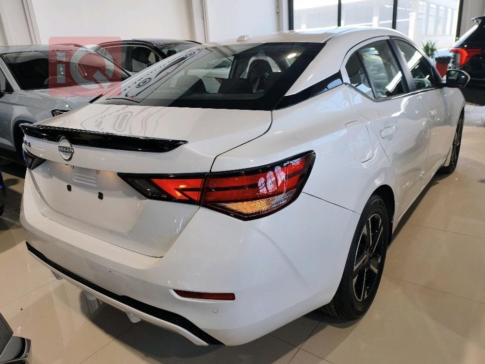 نيسان سنترا